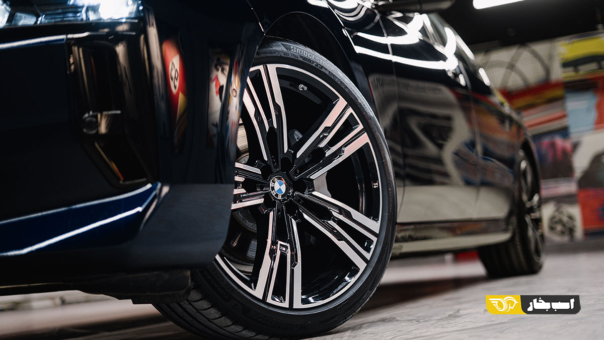 ب ام و 735i