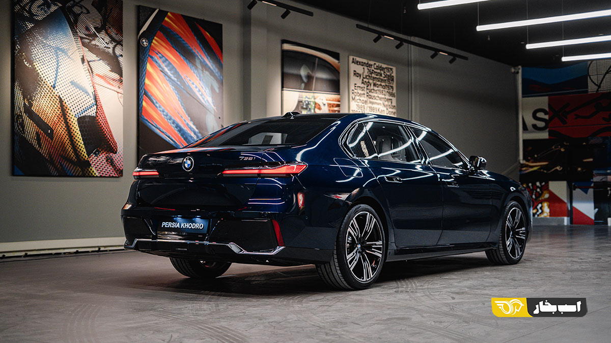 ب ام و 735i