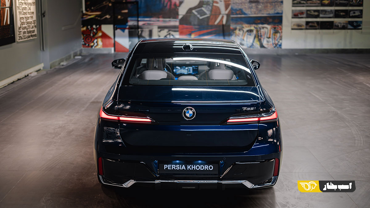 ب ام و 735i