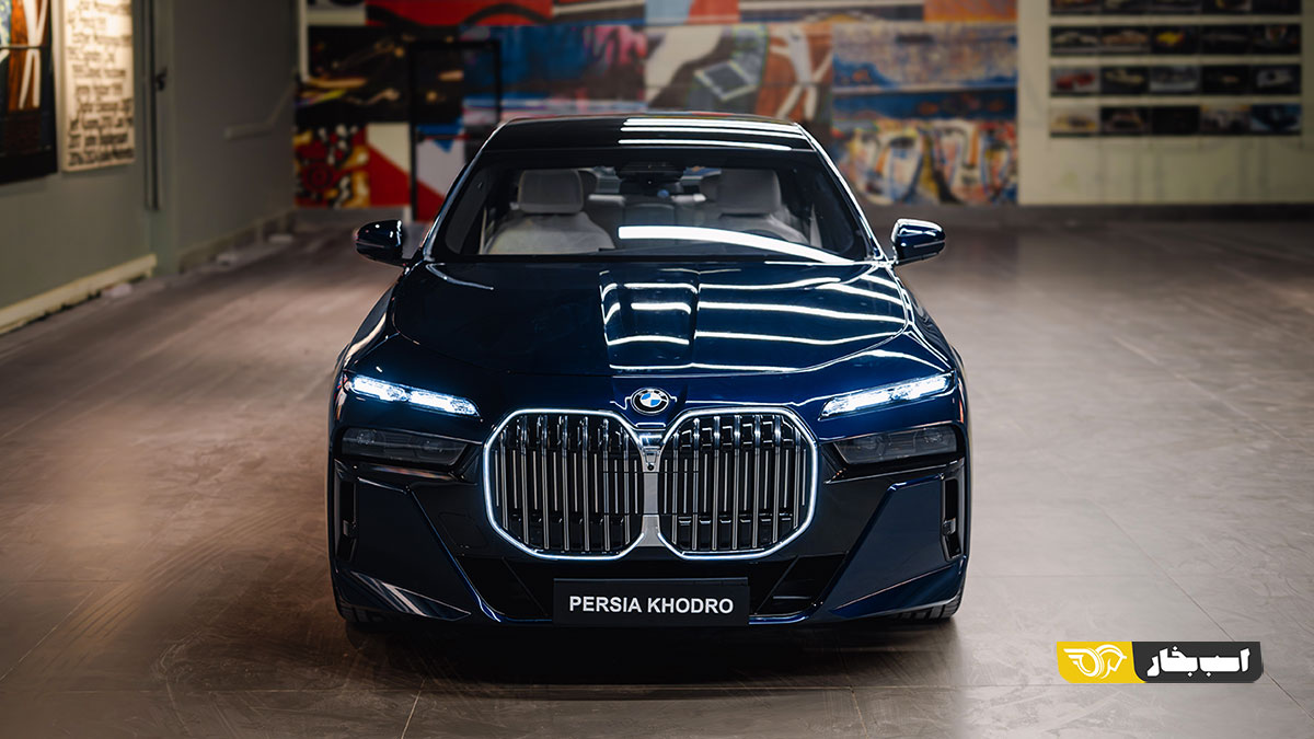 ب ام و 735i