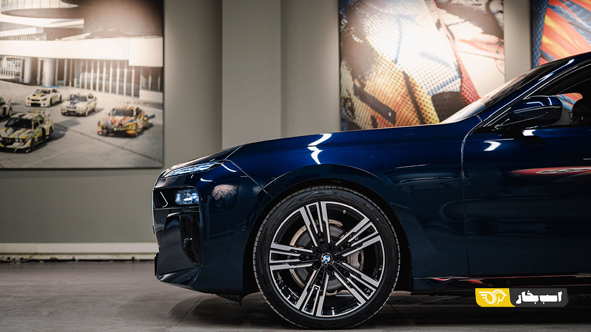 ب ام و 735i