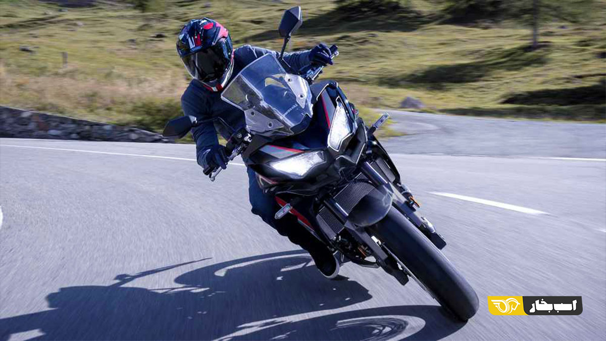 کاوازاکی Versys 650