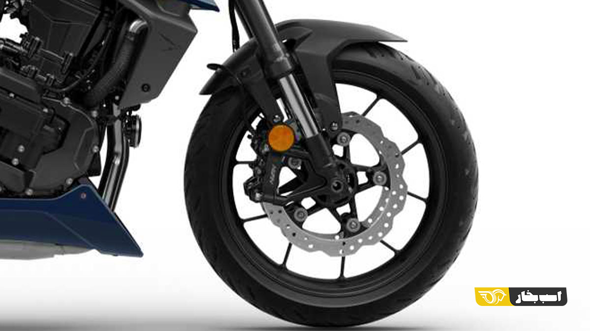 هوندا CB750 Hornet E-Clutch