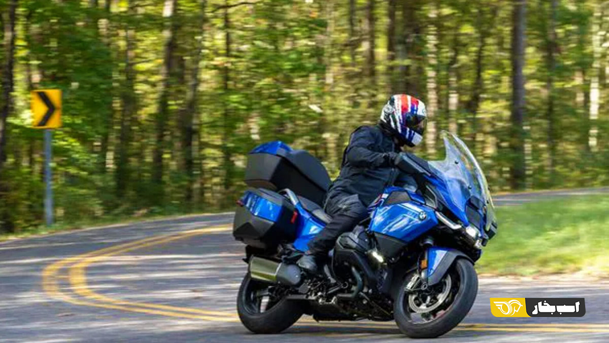 بامو R 1300 RT و هوندا گلد وینگ