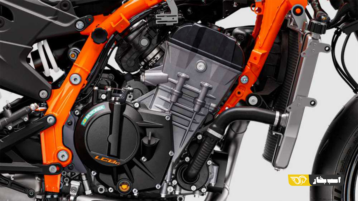 کی‌تی‌ام 990 RC R
